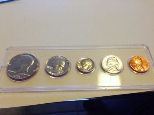 1981 Birth Year Set In Case 5 Uncirc Coins! Fantastic Collector Item or Memento - US CoinSpot