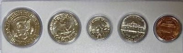 1981 Birth Year Set In Case 5 Uncirc Coins! Fantastic Collector Item or Memento - US CoinSpot