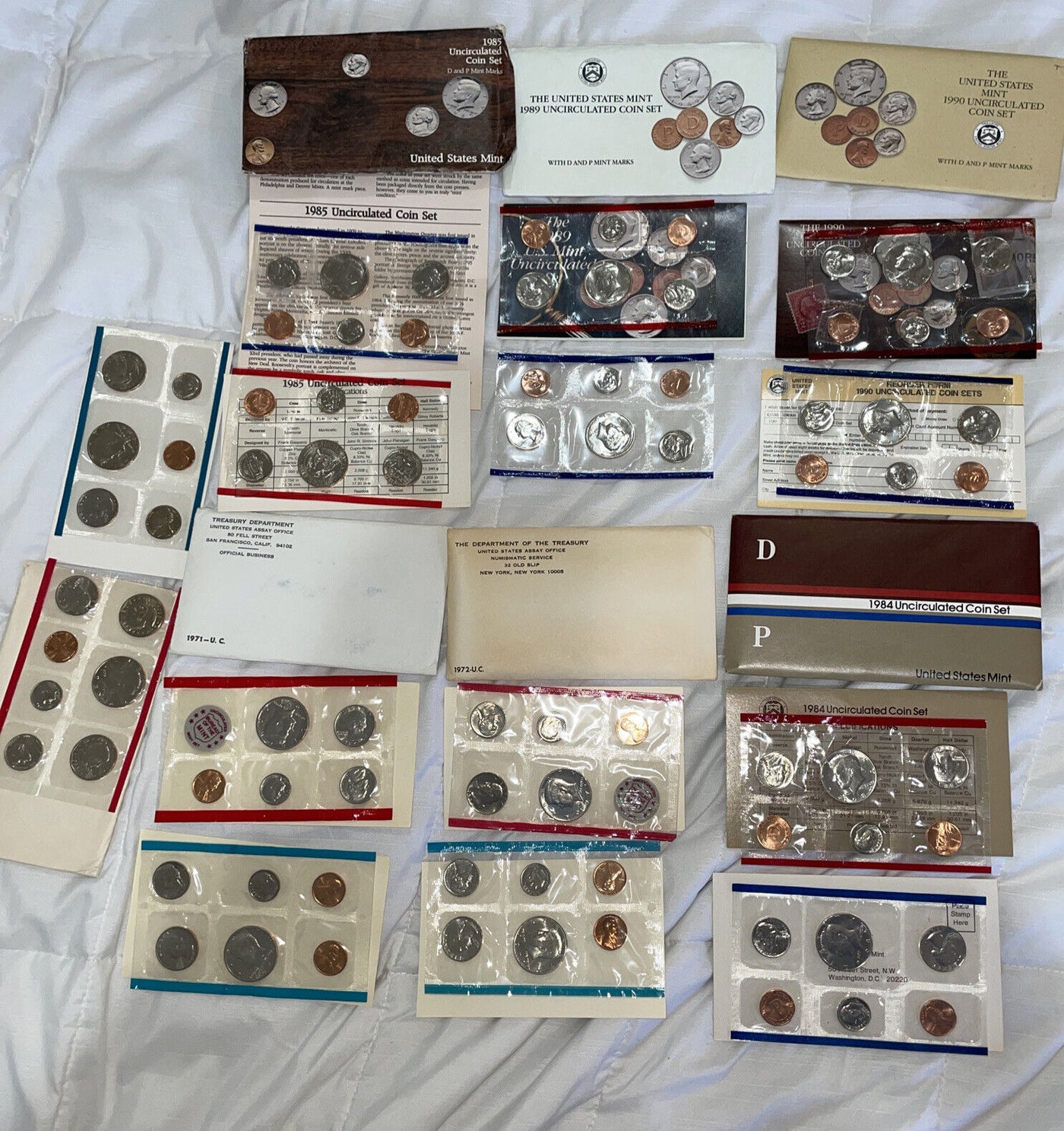 7 mint sets 1971 72 84 85 89 90 plus SBA set orig pkg over 80 coins grt bargain!