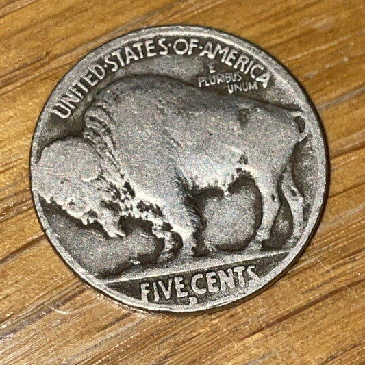 1915 D Buffalo nickel very good featuresgreat starter coin date light visibility